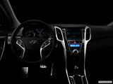  Centered wide dash shot photo